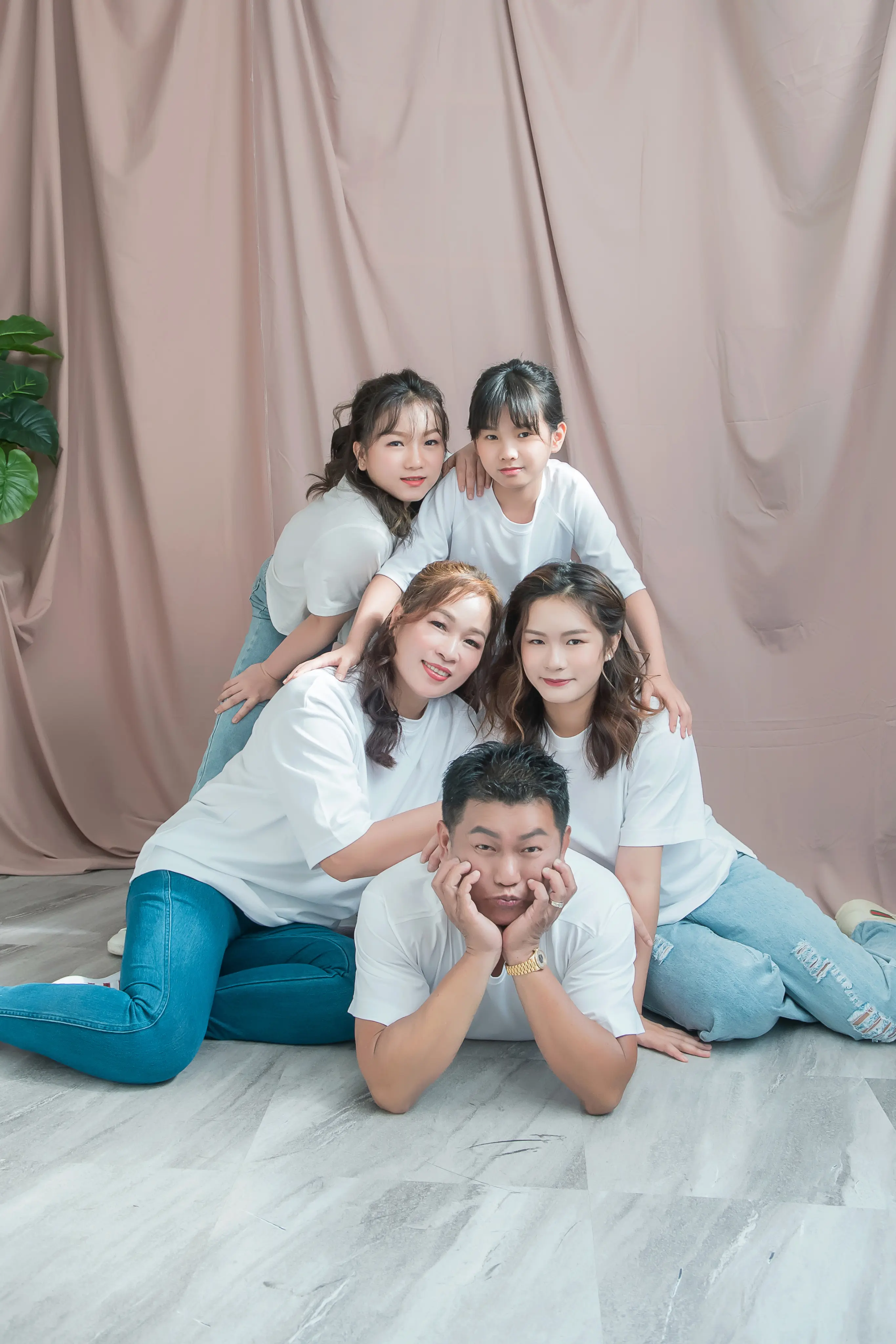 高雄自備便服全家福｜多人家庭合照